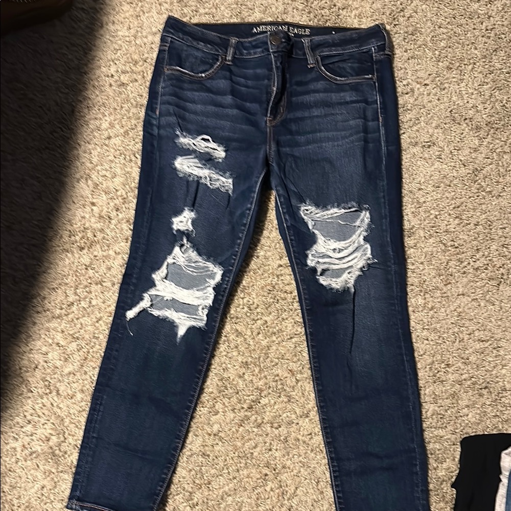 American Eagle Outfitters Women's Distressed Blue Jeans